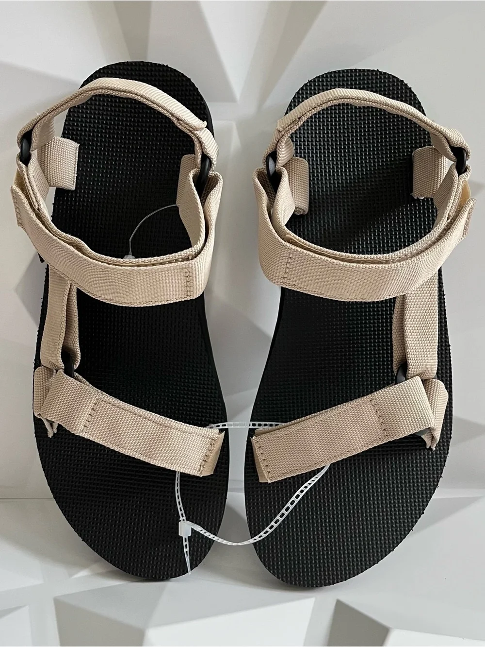 Teva Men’s Original Universal White Pepper Sandals New Size 10 Beige